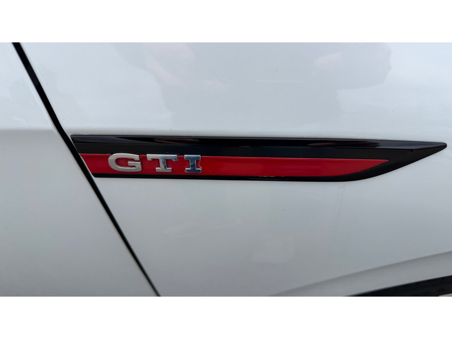 Volkswagen Golf 2.0 TSI GTI Panoramadak Leer Stoelverwarming/Verkoeling Camera Keyless entry