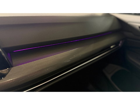 Volkswagen Golf 2.0 TSI GTI Panoramadak Leer Stoelverwarming/Verkoeling Camera Keyless entry