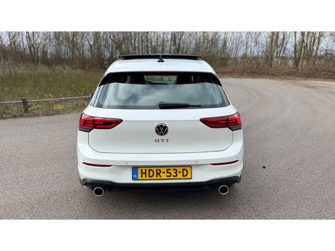Volkswagen Golf 2.0 TSI GTI Panoramadak Leer Stoelverwarming/Verkoeling Camera Keyless entry
