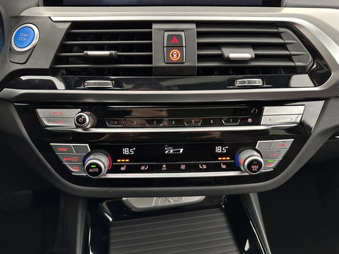 BMW iX3 High Executive 80 kWh [3-Fase-11kW] {SOH-100%} (INCL-BTW) Aut. *PANO | LEATHER | HARMAN/KARDON | FULL-LED | BLINDSPOT | MEMORY-PACK | DIGI-COCKPIT | HEATED-SPORTSEATS | KEYLESS | TOPVIEW | DAB+ | NAVI-FULLMAP | HEAD-UP | PRIVACY-GLASS | .