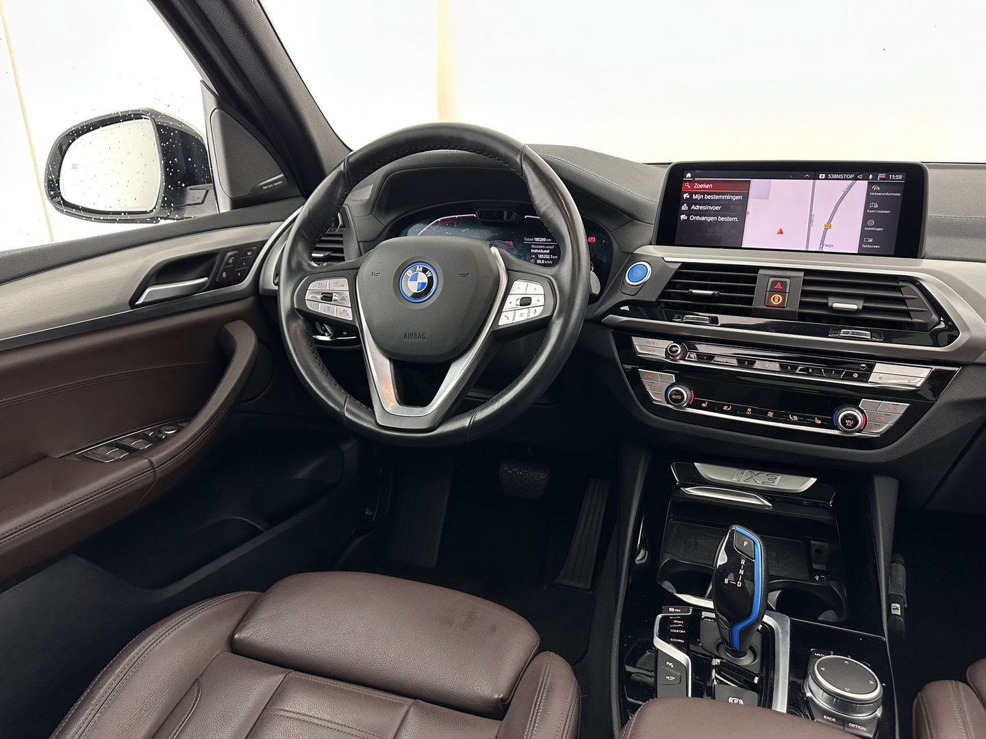 BMW iX3 High Executive 80 kWh [3-Fase-11kW] {SOH-100%} (INCL-BTW) Aut. *PANO | LEATHER | HARMAN/KARDON | FULL-LED | BLINDSPOT | MEMORY-PACK | DIGI-COCKPIT | HEATED-SPORTSEATS | KEYLESS | TOPVIEW | DAB+ | NAVI-FULLMAP | HEAD-UP | PRIVACY-GLASS | .