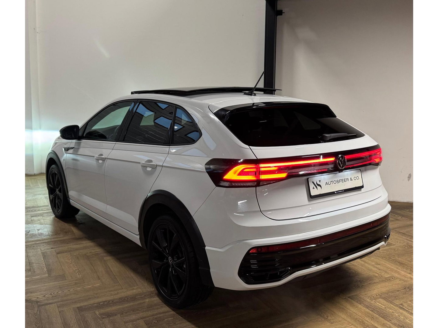 Volkswagen Taigo 1.5 TSI R-Line BEATS PANO KEYLESS'