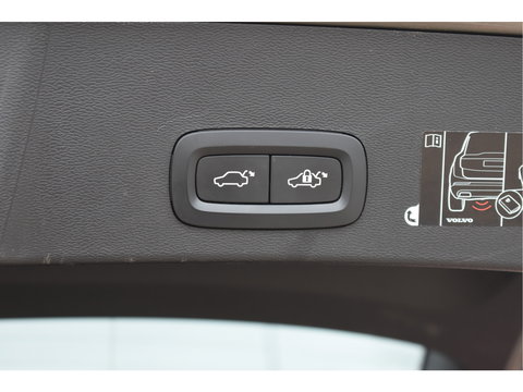 Volvo XC40 1.5 T5 262 pk Recharge Inscription | NL-Auto | Pano.dak | Harman/Kardon | Keyless | 360 gr.camera | Elektr.stoelen | Full LED
