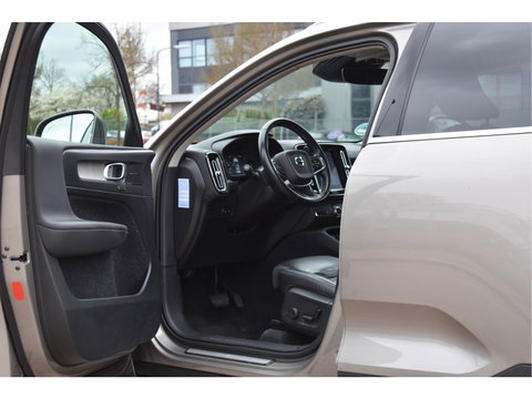 Volvo XC40 1.5 T5 262 pk Recharge Inscription | NL-Auto | Pano.dak | Harman/Kardon | Keyless | 360 gr.camera | Elektr.stoelen | Full LED