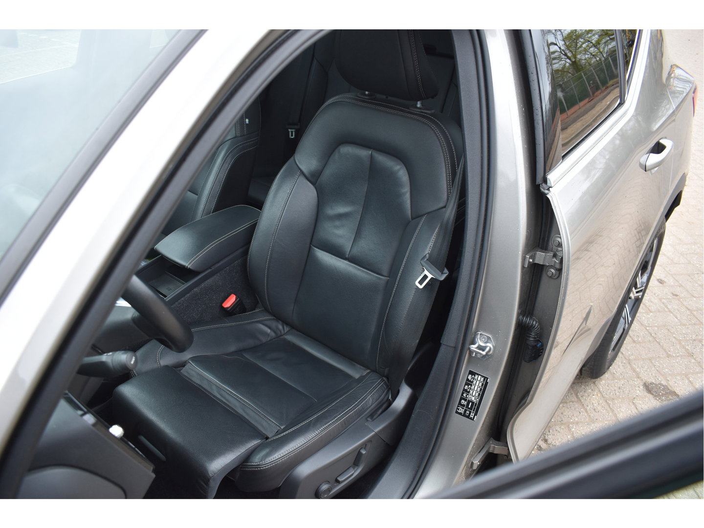 Volvo XC40 1.5 T5 262 pk Recharge Inscription | NL-Auto | Pano.dak | Harman/Kardon | Keyless | 360 gr.camera | Elektr.stoelen | Full LED