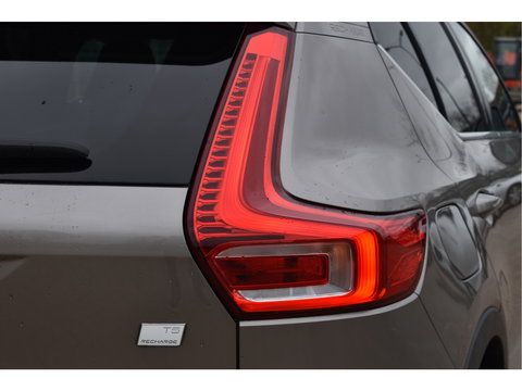 Volvo XC40 1.5 T5 262 pk Recharge Inscription | NL-Auto | Pano.dak | Harman/Kardon | Keyless | 360 gr.camera | Elektr.stoelen | Full LED