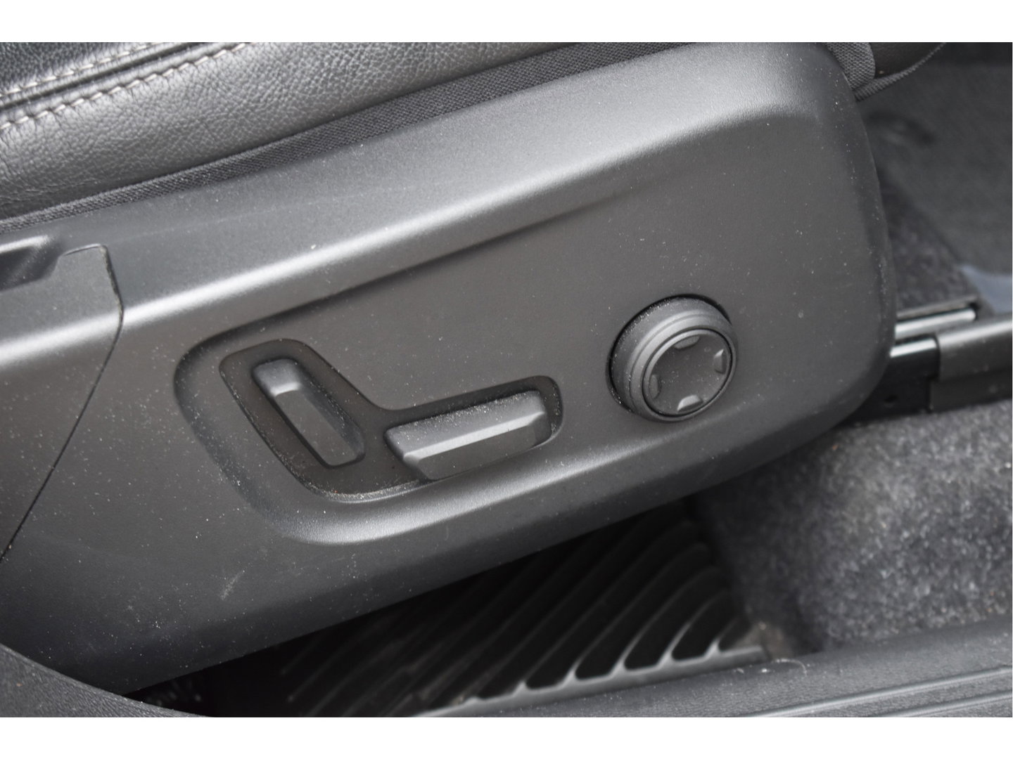 Volvo XC40 1.5 T5 262 pk Recharge Inscription | NL-Auto | Pano.dak | Harman/Kardon | Keyless | 360 gr.camera | Elektr.stoelen | Full LED