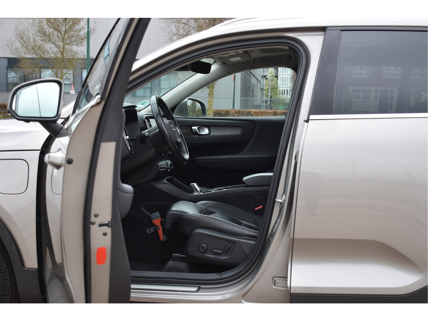 Volvo XC40 1.5 T5 262 pk Recharge Inscription | NL-Auto | Pano.dak | Harman/Kardon | Keyless | 360 gr.camera | Elektr.stoelen | Full LED