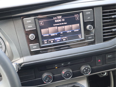 Volkswagen Transporter 2.0 TDI 111pk Euro 6 - Lang L2 - Trekhaak - Cruise - 3 Zits