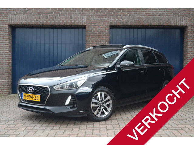 Hyundai i30 - Wagon 1.4 T-GDI 140pk Automaat Comfort | Trekhaak | Panoramadak | Camera | Stoel/Stuurverwarming | Carplay/Android Auto