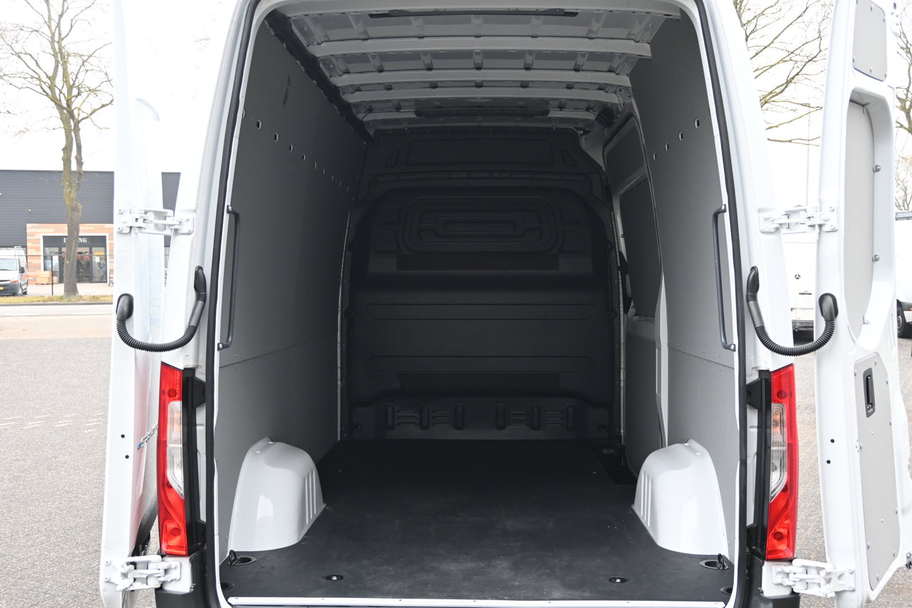Mercedes-Benz eSprinter