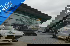 Porsche Cayenne - Coupé 3.0 E-Hybrid 462PK Krijtgrijs SportDesign Burmester Luchtvering *SOH 92%* Lightweight Package Carbon Dak 4-wielsturing NLauto