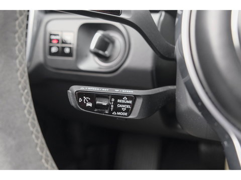 Porsche Cayenne Coupé 3.0 E-Hybrid 462PK Krijtgrijs SportDesign Burmester Luchtvering *SOH 92%* Lightweight Package Carbon Dak 4-wielsturing NLauto