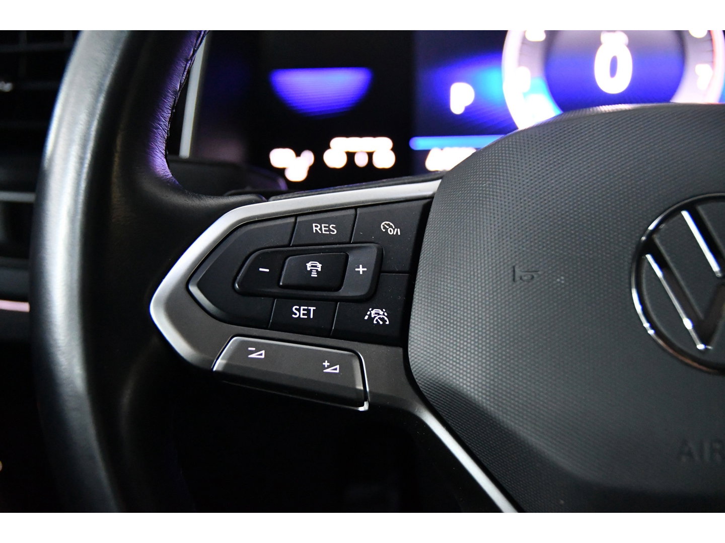 Volkswagen Polo 1.0 TSI R-Line, Full-options, Pano, Camera