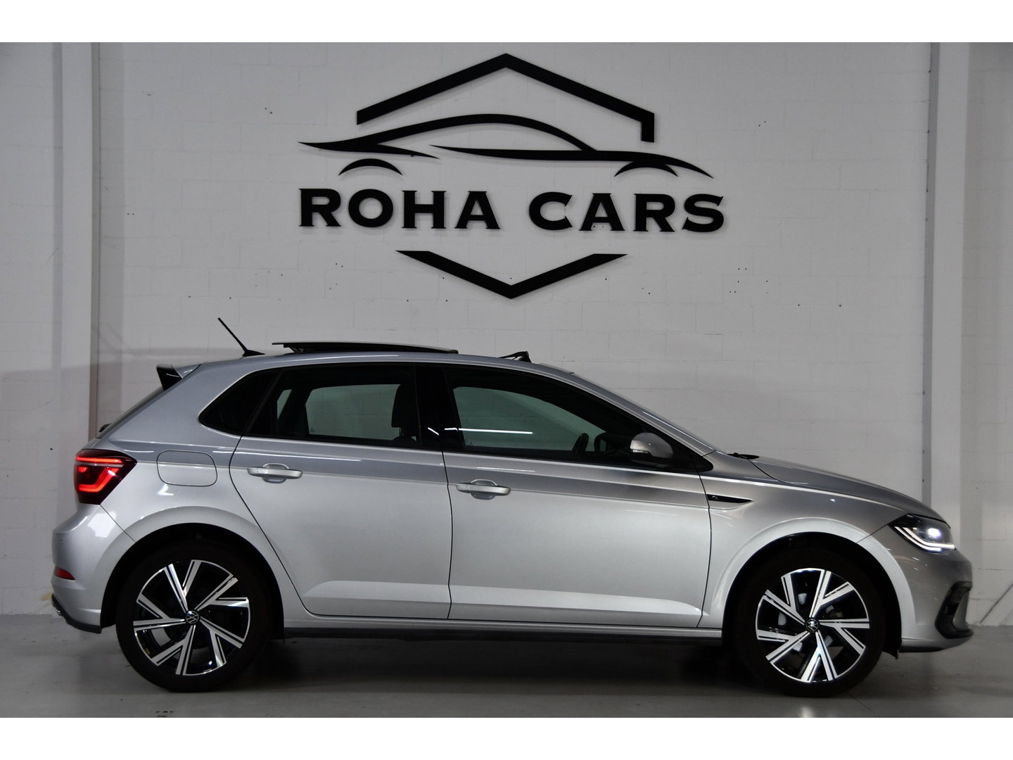 Volkswagen Polo 1.0 TSI R-Line, Full-options, Pano, Camera