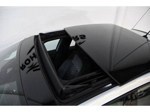 Volkswagen Polo 1.0 TSI R-Line, Full-options, Pano, Camera