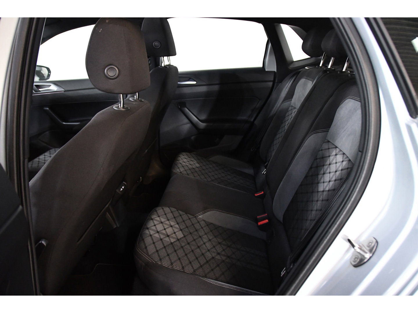 Volkswagen Polo 1.0 TSI R-Line, Full-options, Pano, Camera