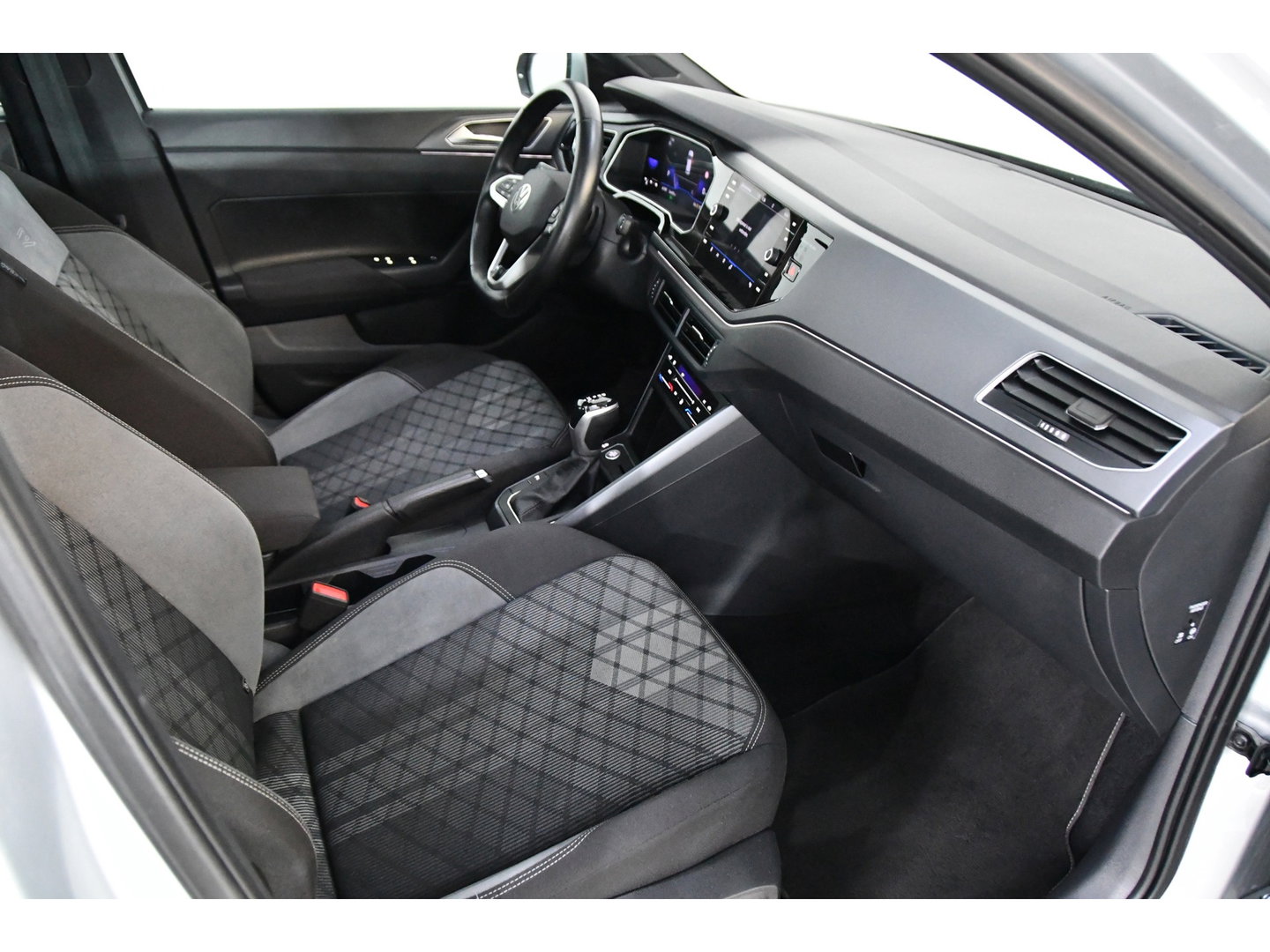 Volkswagen Polo 1.0 TSI R-Line, Full-options, Pano, Camera