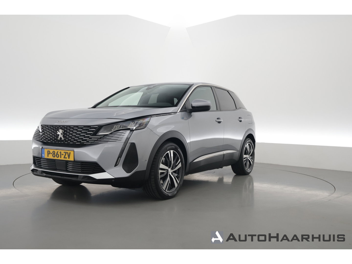 Peugeot 3008 1.6 HYbrid 225 Allure | Trekhaak | Camera | Navi | Apple CarPlay | Cruise Ctrl. | Dodehoek det. Foto dashboard