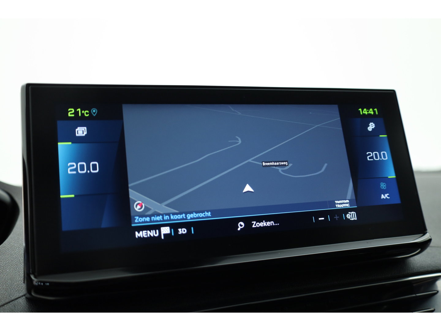 Peugeot 3008 1.6 HYbrid 225 Allure | Trekhaak | Camera | Navi | Apple CarPlay | Cruise Ctrl. | Dodehoek det. Foto dashboard