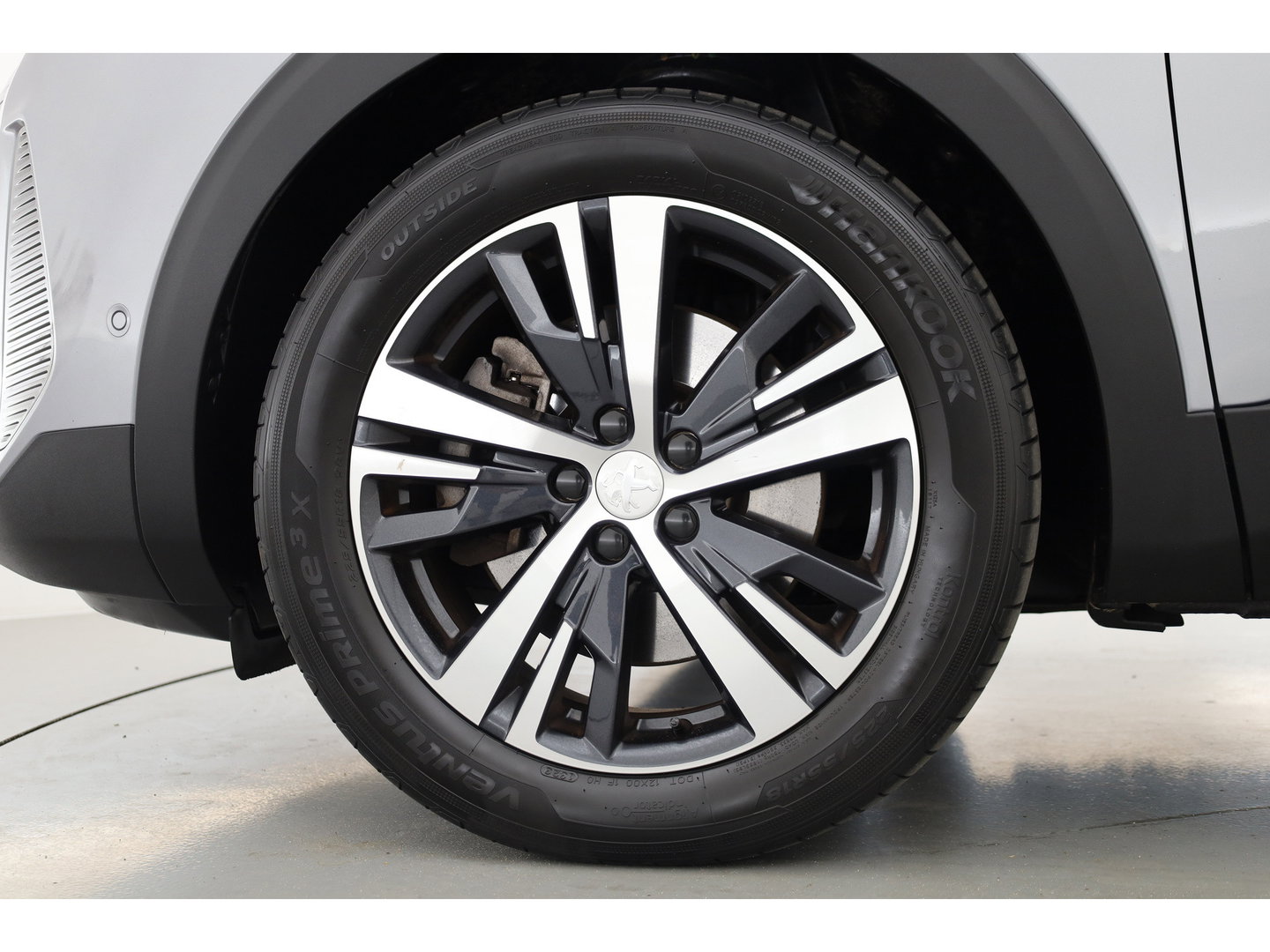 Peugeot 3008 1.6 HYbrid 225 Allure | Trekhaak | Camera | Navi | Apple CarPlay | Cruise Ctrl. | Dodehoek det. Foto dashboard