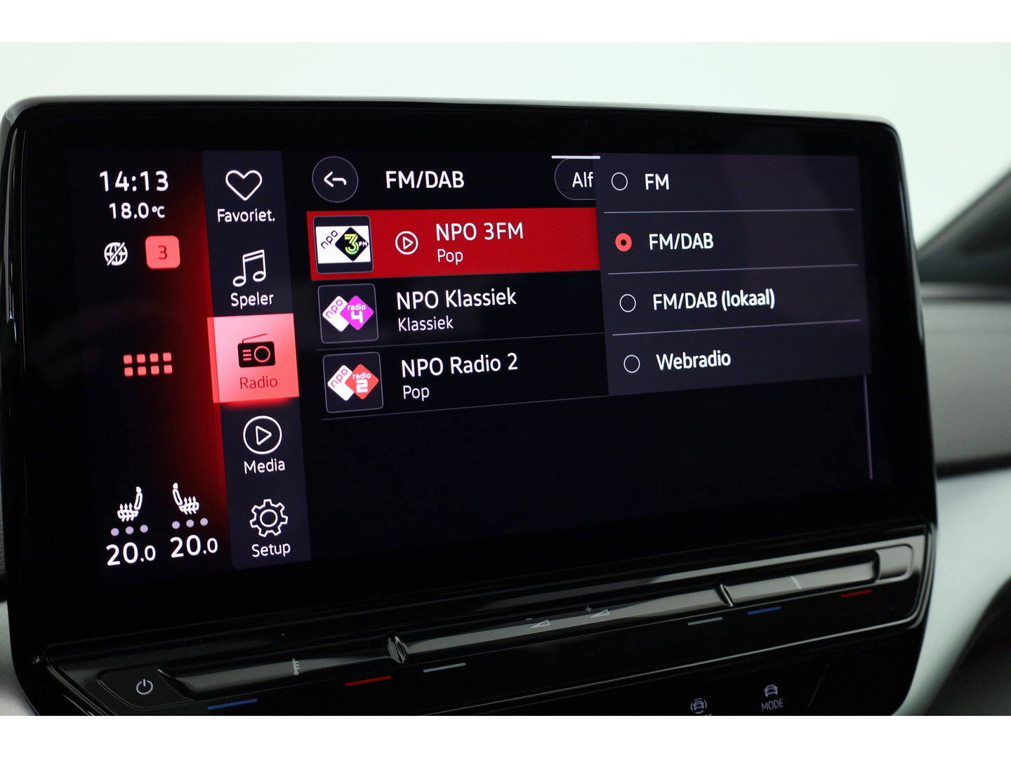 Volkswagen ID.4 1st 77 kWh | SOH 93.4% | Adapt. Cruise | Stoel-Stuurverw. | Elek. Trekhaak | Pano | HUD | 360cam | 21" controleren