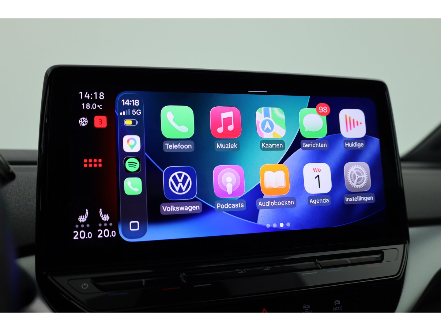 Volkswagen ID.4 1st 77 kWh | SOH 93.4% | Adapt. Cruise | Stoel-Stuurverw. | Elek. Trekhaak | Pano | HUD | 360cam | 21" controleren