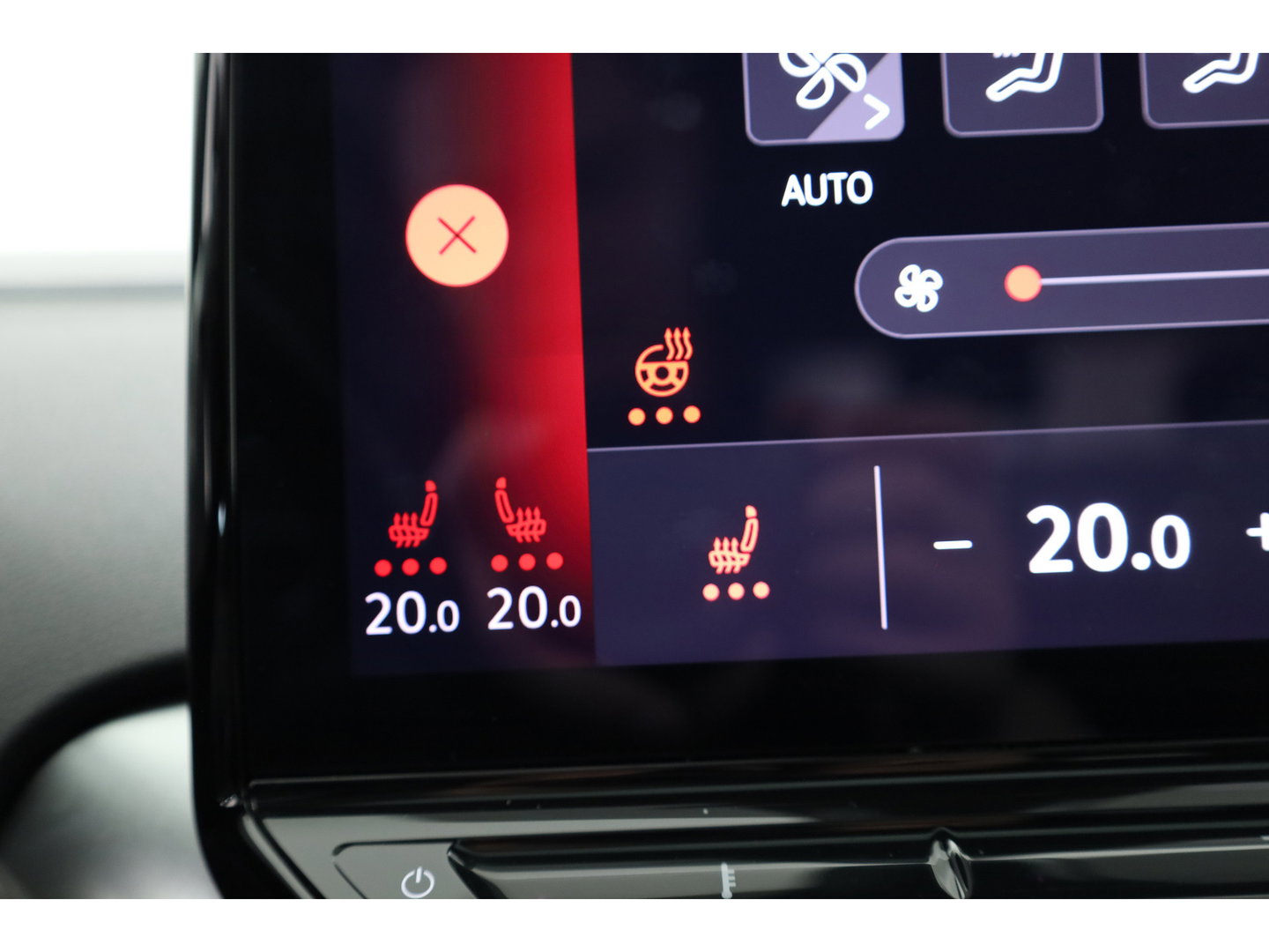 Volkswagen ID.4 1st 77 kWh | SOH 93.4% | Adapt. Cruise | Stoel-Stuurverw. | Elek. Trekhaak | Pano | HUD | 360cam | 21" controleren