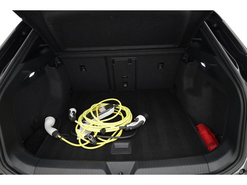 Volkswagen ID.4 1st 77 kWh | SOH 93.4% | Adapt. Cruise | Stoel-Stuurverw. | Elek. Trekhaak | Pano | HUD | 360cam | 21" controleren