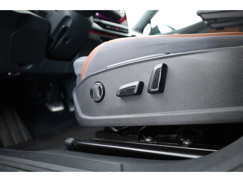 Volkswagen ID.4 1st 77 kWh | SOH 93.4% | Adapt. Cruise | Stoel-Stuurverw. | Elek. Trekhaak | Pano | HUD | 360cam | 21" controleren