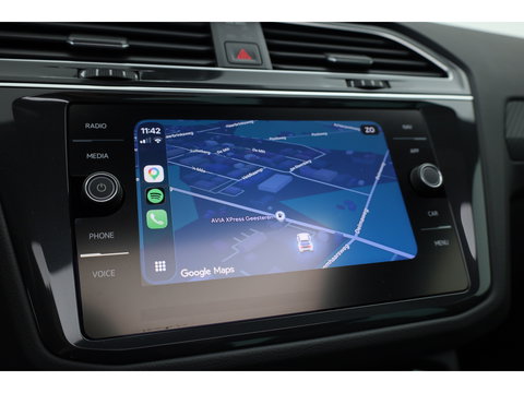 Volkswagen Tiguan 1.4 TSI eHybrid R-Line Business+ | Pano | Elek. Trekhaak | IQ. Light | Stoel- Stuurverw. | Adapt. Cruise | Park Assist |