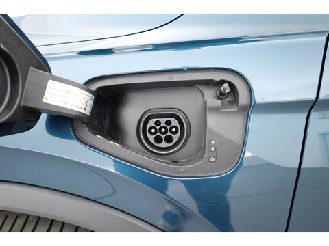 Volkswagen Tiguan 1.4 TSI eHybrid R-Line Business+ | Pano | Elek. Trekhaak | IQ. Light | Stoel- Stuurverw. | Adapt. Cruise | Park Assist |