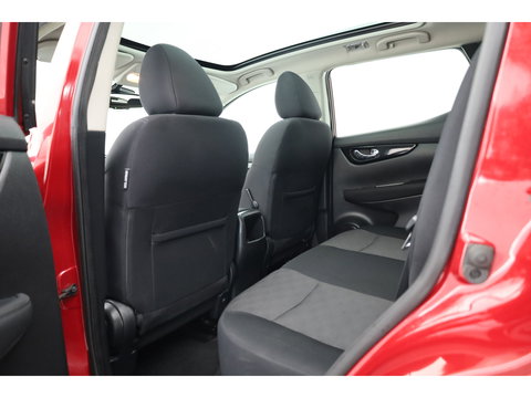Nissan QASHQAI 1.2 N-Connecta | Panoramadak | Trekhaak | 360cam | Lane Assist | Cruise Control | 18"  controleren
