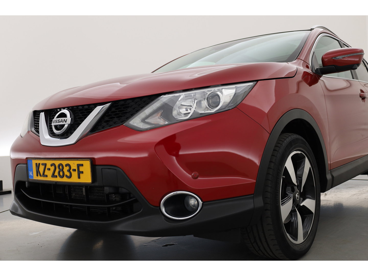 Nissan QASHQAI 1.2 N-Connecta | Panoramadak | Trekhaak | 360cam | Lane Assist | Cruise Control | 18"  controleren