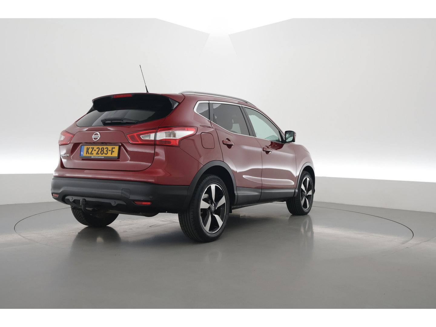 Nissan QASHQAI 1.2 N-Connecta | Panoramadak | Trekhaak | 360cam | Lane Assist | Cruise Control | 18"  controleren