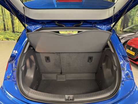 Opel Ampera-E Business executive 60 kWh | SOH 100% | Origneel Nederlands | Trekhaak | Apple Carplay | Android Auto | Stoelverwarming | Stuurwielverwarming | Bose | DAB | Camera |