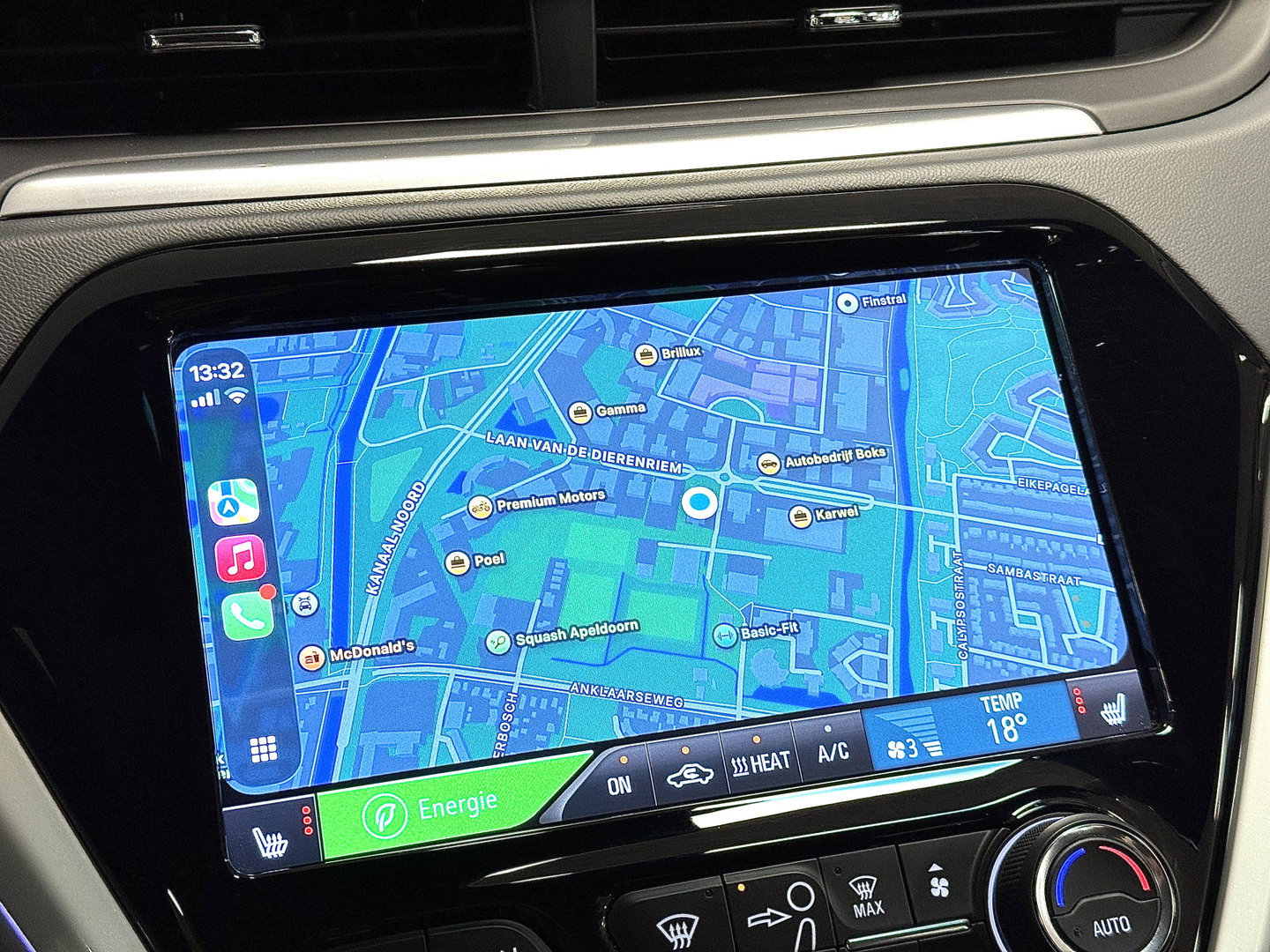 Opel Ampera-E Business executive 60 kWh | SOH 100% | Origneel Nederlands | Trekhaak | Apple Carplay | Android Auto | Stoelverwarming | Stuurwielverwarming | Bose | DAB | Camera |