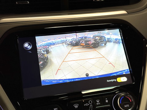 Opel Ampera-E Business executive 60 kWh | SOH 100% | Origneel Nederlands | Trekhaak | Apple Carplay | Android Auto | Stoelverwarming | Stuurwielverwarming | Bose | DAB | Camera |