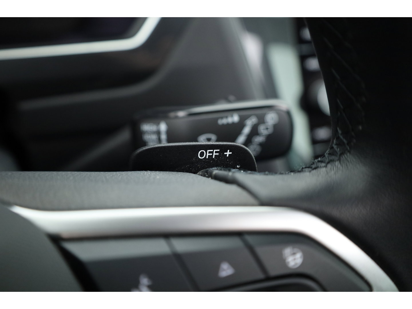 Volkswagen Tiguan 1.4 TSI eHybrid Elegance | Pano | 360cam |  Massage | IQ. Light | Stoel- Stuurverw. | Adapt. Cruise | Dodehoekdet.