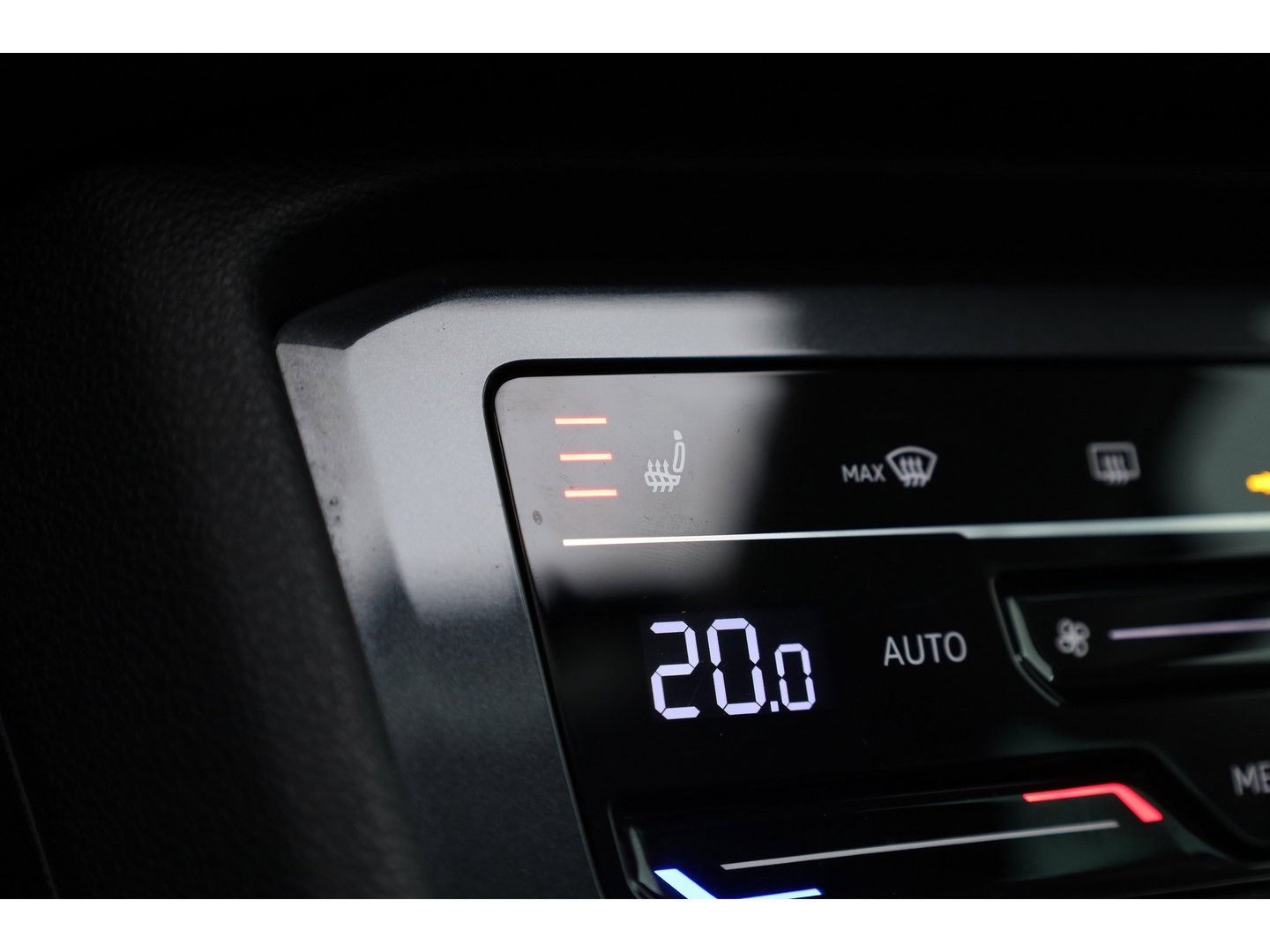 Volkswagen Tiguan 1.4 TSI eHybrid Elegance | Pano | 360cam |  Massage | IQ. Light | Stoel- Stuurverw. | Adapt. Cruise | Dodehoekdet.