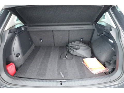 Volkswagen Tiguan 1.4 TSI eHybrid Elegance | Pano | 360cam |  Massage | IQ. Light | Stoel- Stuurverw. | Adapt. Cruise | Dodehoekdet.