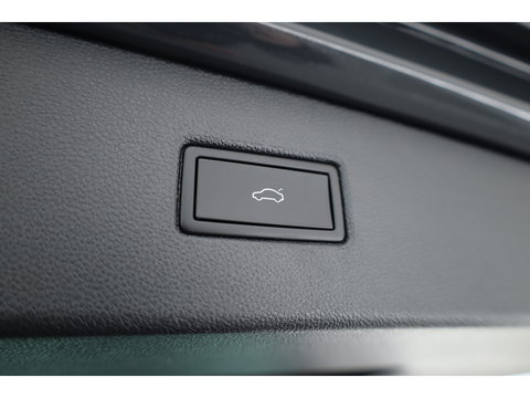 Volkswagen Tiguan 1.4 TSI eHybrid Elegance | Pano | 360cam |  Massage | IQ. Light | Stoel- Stuurverw. | Adapt. Cruise | Dodehoekdet.