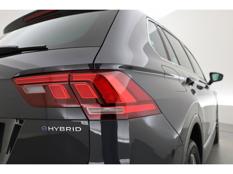 Volkswagen Tiguan 1.4 TSI eHybrid Elegance | Pano | 360cam |  Massage | IQ. Light | Stoel- Stuurverw. | Adapt. Cruise | Dodehoekdet.