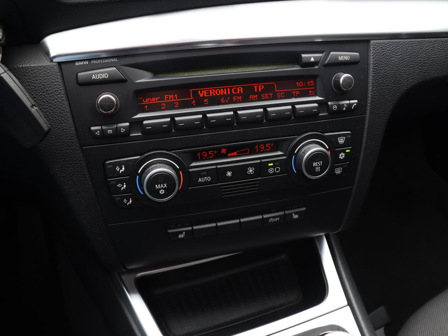 BMW 1-serie 120i 170pk Sportstoelen Schuifdak Xenon 17 inch