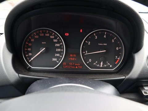 BMW 1-serie 120i 170pk Sportstoelen Schuifdak Xenon 17 inch