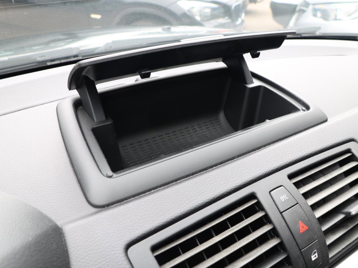 BMW 1-serie 120i 170pk Sportstoelen Schuifdak Xenon 17 inch