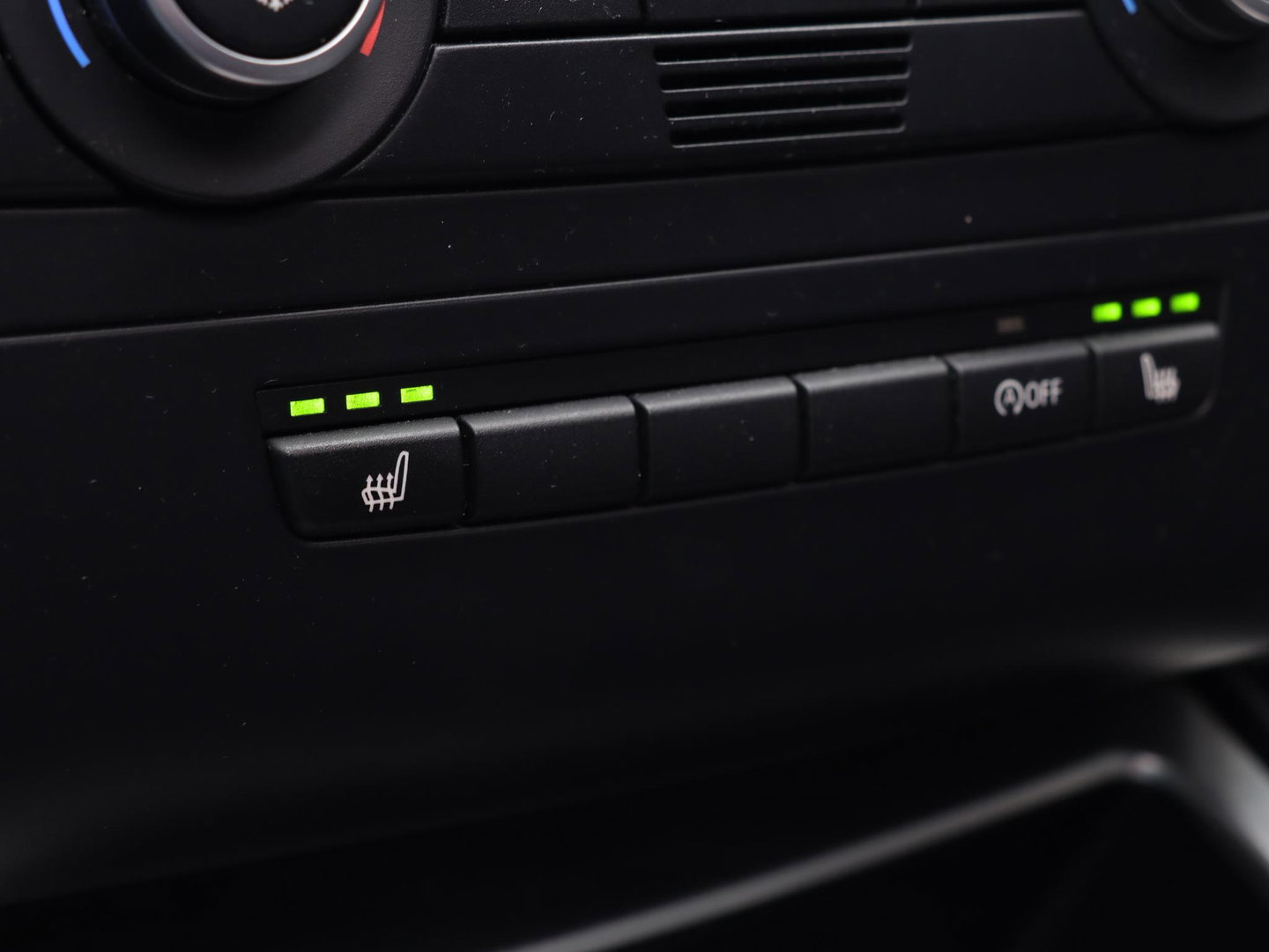 BMW 1-serie 120i 170pk Sportstoelen Schuifdak Xenon 17 inch