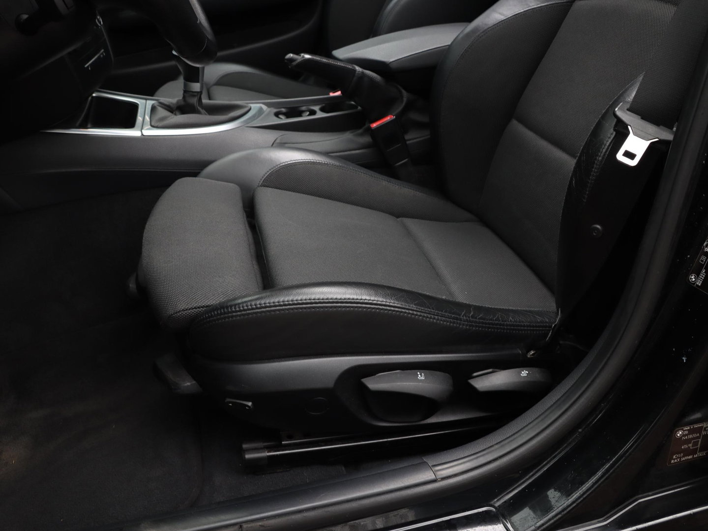 BMW 1-serie 120i 170pk Sportstoelen Schuifdak Xenon 17 inch