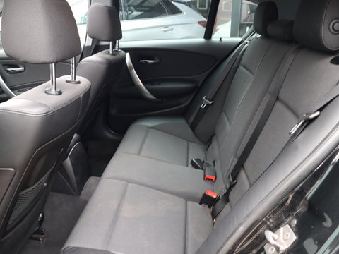 BMW 1-serie 120i 170pk Sportstoelen Schuifdak Xenon 17 inch