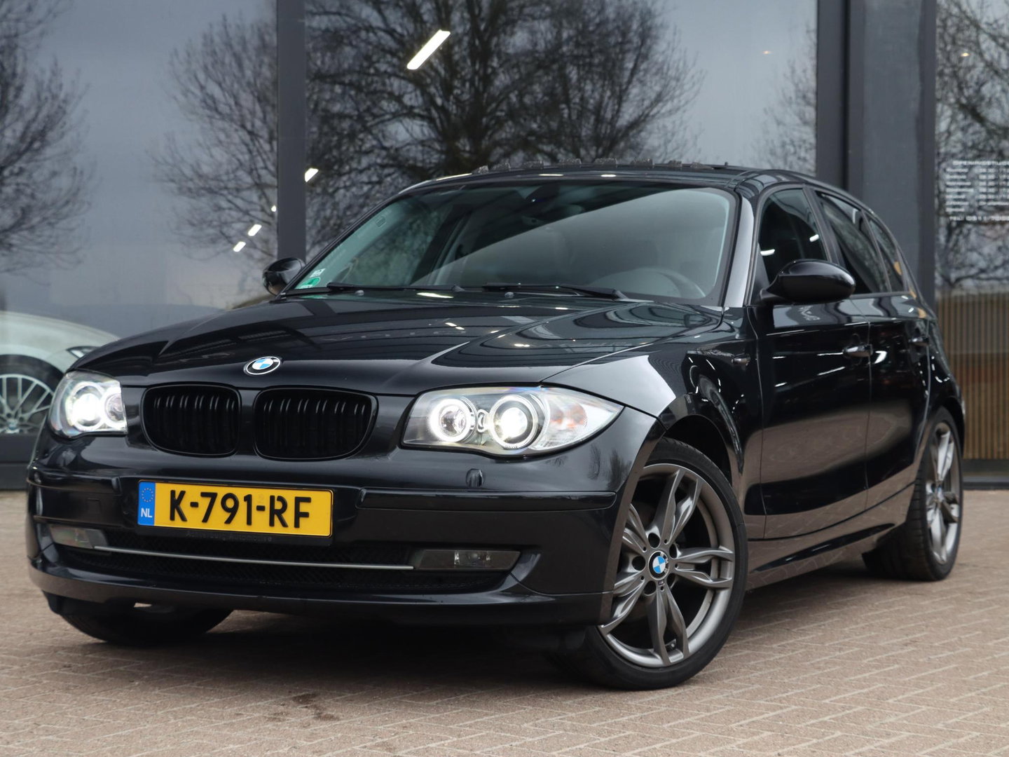 BMW 1-serie 120i 170pk Sportstoelen Schuifdak Xenon 17 inch